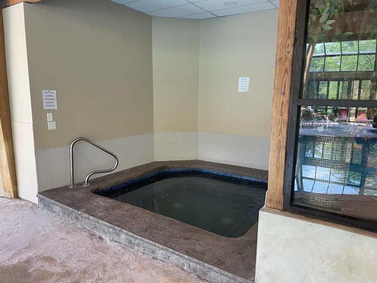 Pocono Paradise - 3 Bedroom 3 And Half Bathroom Townhouse Tannersville Zewnętrze zdjęcie